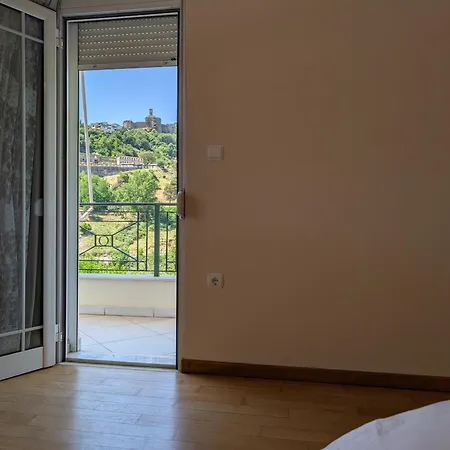 Villa Vila Albert Gjirokaster